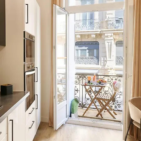 Le Flourens By 1609 Residences Μπεζιέ