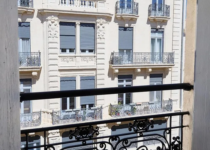 아파트 Le Flourens By 1609 Residences *